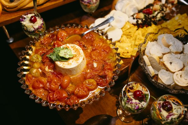 Discover the Top Materials for Draining Boards: Say Goodbye to Water Spots and Mineral Buildup!